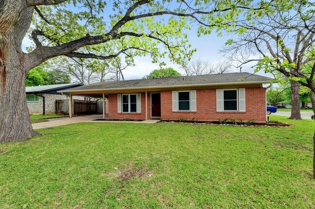Building Photo - 8301 Franwood Ln