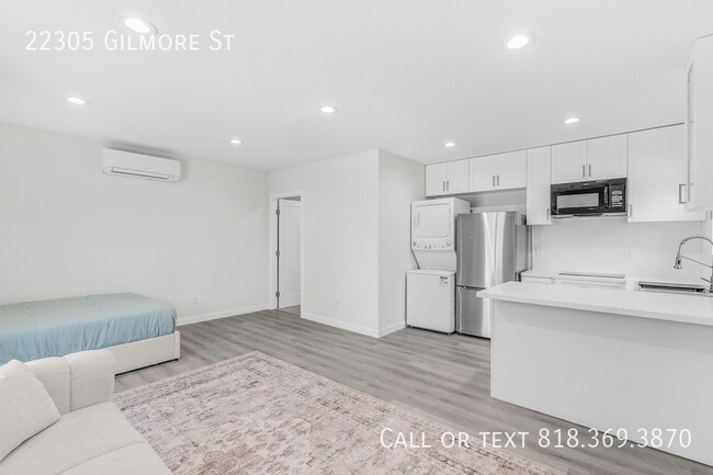 Foto del edificio - 22305 Gilmore St