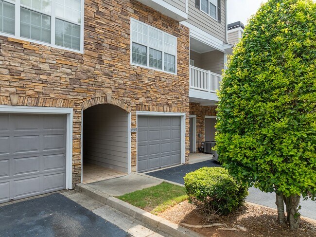 Building Photo - Sought After Towne Lake Location- Walking ...