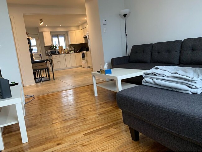 Building Photo - 3407 St Champdoré