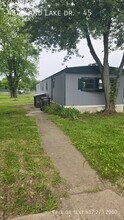 Building Photo - 45 Island Lake Dr