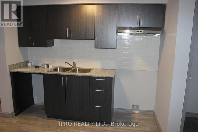 Building Photo - 275-A275 Larch St