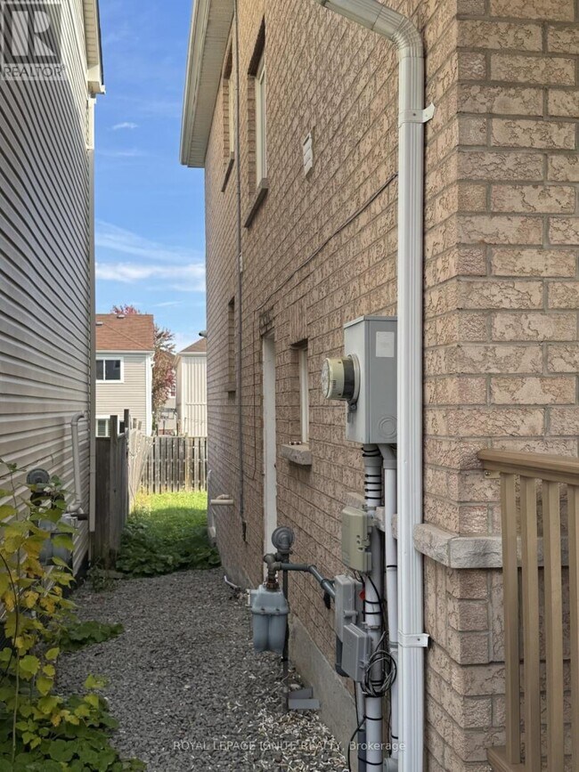 Building Photo - 1181 Stire St
