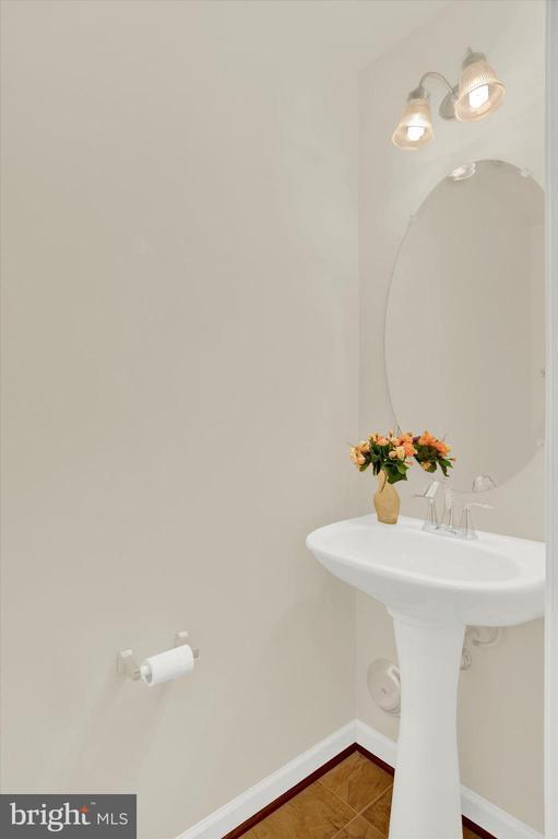 Building Photo - 4706 Wineleaf Ln