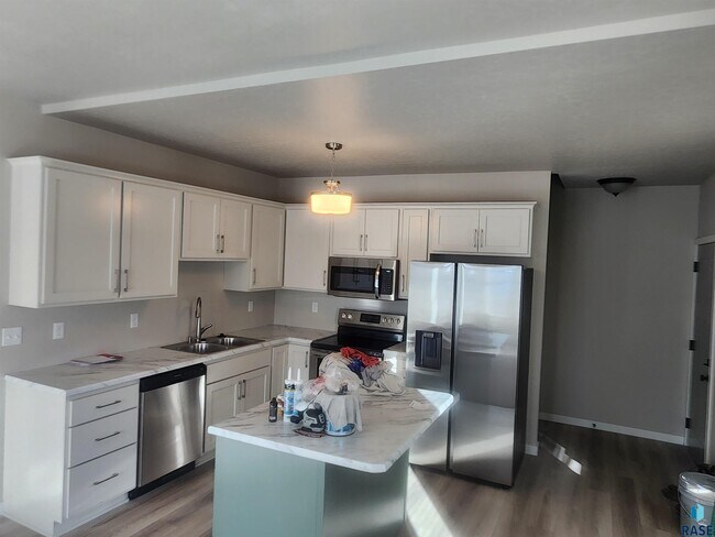 Foto del edificio - 712 E 6th St