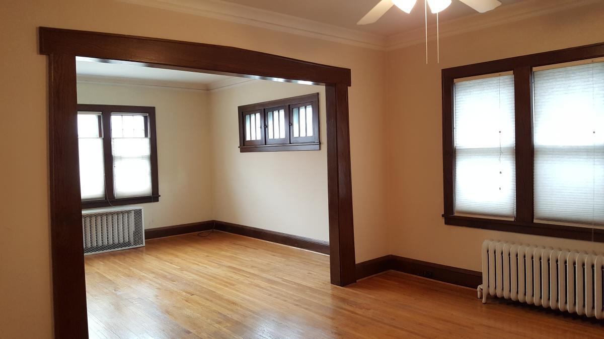 livingroom - 1772 Dayton Ave