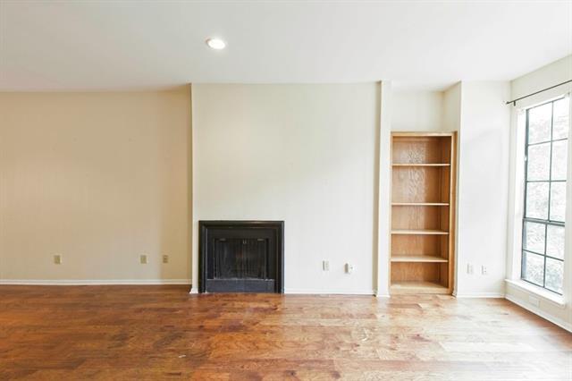 Foto del edificio - 5000 Cedar Springs Rd