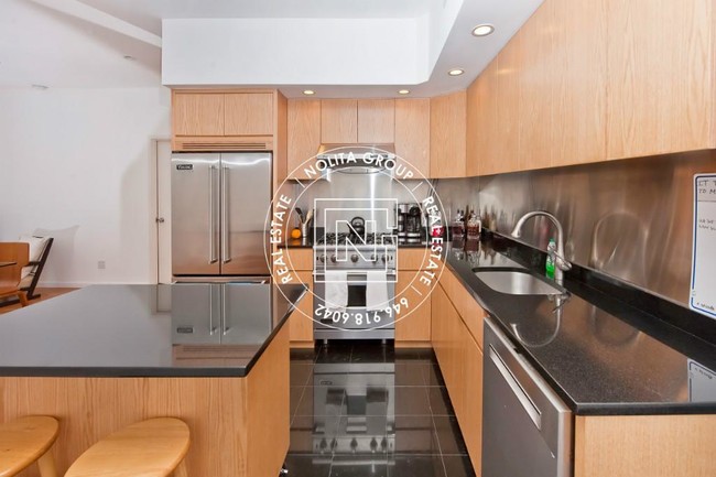Foto del edificio - 354 Broome St
