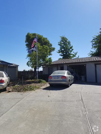 Building Photo - 201 Mcnary Cir