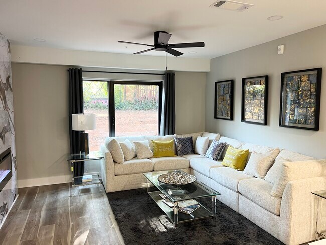 Plano de planta - 4419 Cowan Rd