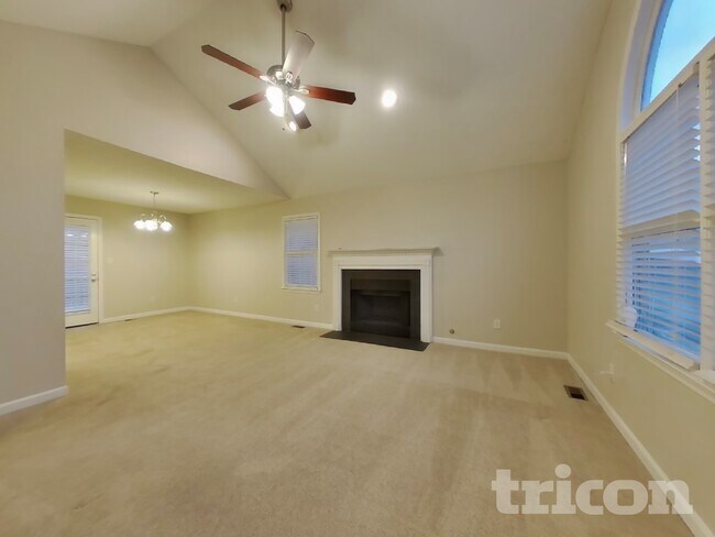 Foto del edificio - 3 Misty Ridge Pl