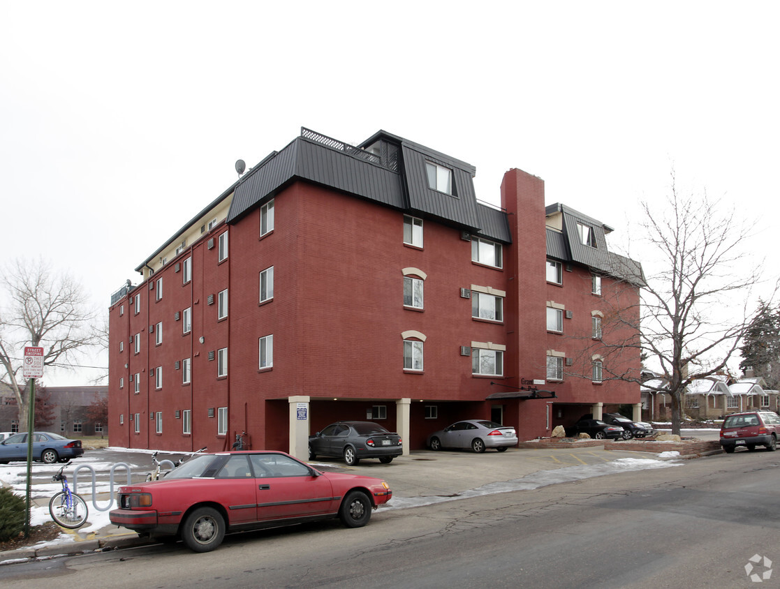 Building Photo - Grant Park Condos