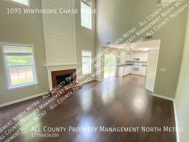 Building Photo - Great 3BR/2.5BA Home in Alpharetta off HWY 9!
