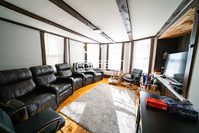 Foto del edificio - 154 Calumet St