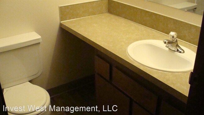 Foto del edificio - 830-858 Washougal River Rd
