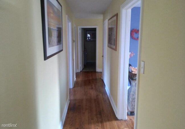 Building Photo - 3 br, 1 bath House - 815 Mullins St