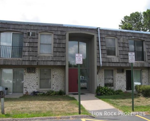 Building Photo - Your Contemporary Retreat in Hopkins for $...