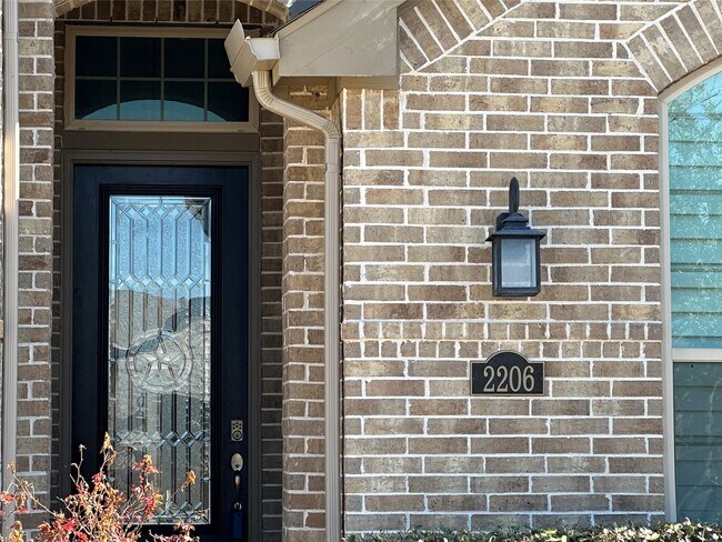 Foto del edificio - 2206 Hays Ranch Dr