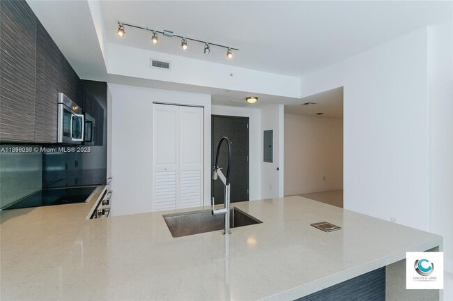 Foto del edificio - 1080 Brickell Ave