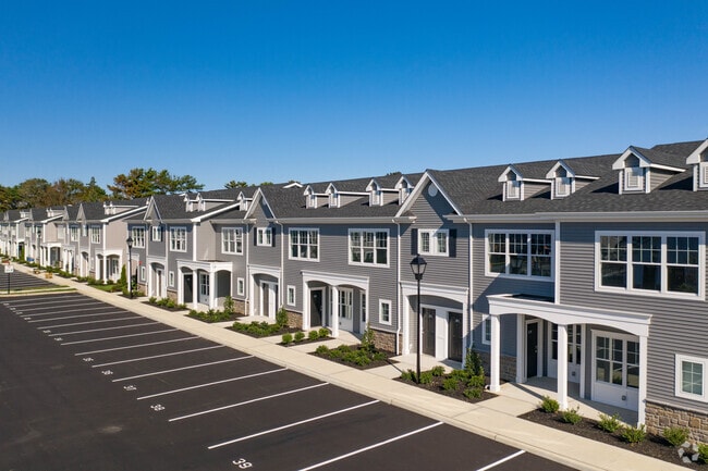 Building Photo - Fairfield Knolls At Deer Park 55+