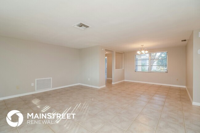 Foto del edificio - 3648 Blackhawk Dr