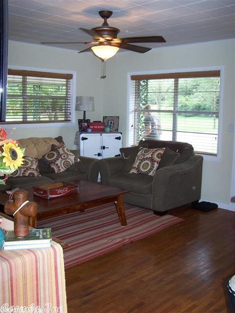 Building Photo - 378 AR-95