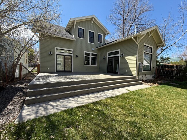 Foto del edificio - 425 S Yellowstone St