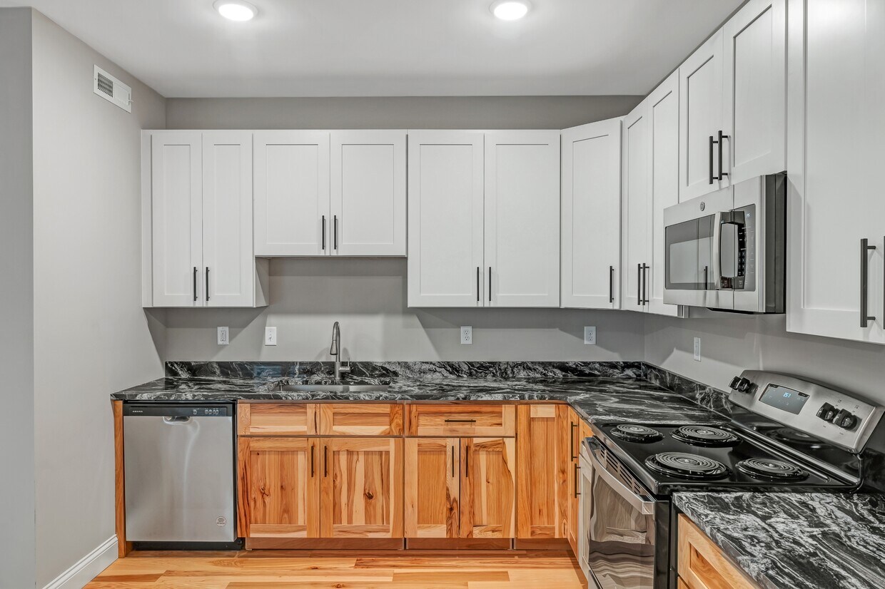 Foto principal - 3525 Giles Ave