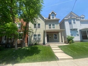 Building Photo - 38 W Norwich Ave