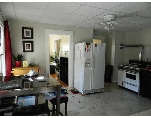 Foto del edificio - 245 Oak Hill Rd