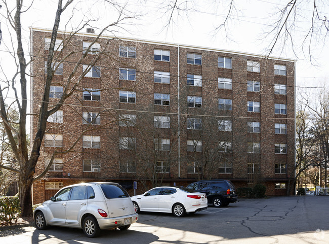 Building Photo - Wedgwood Apartments