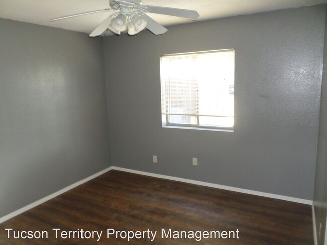 Building Photo - 2 br, 1 bath House - 5851 E 23rd Street