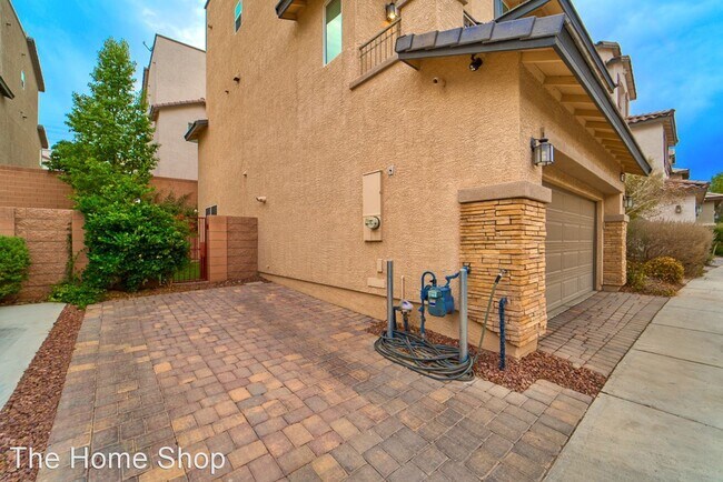 Building Photo - 3 br, 3 bath House - 6977 Walden Park St