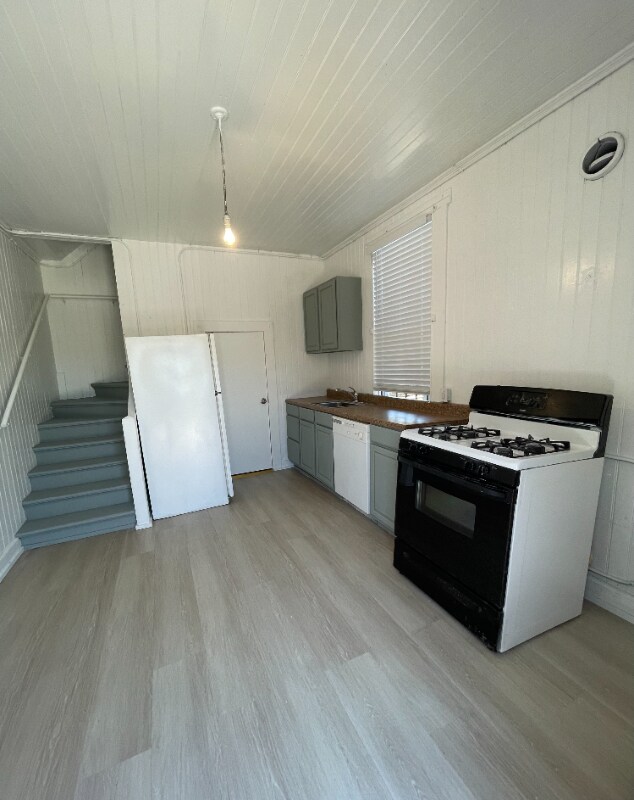 Foto principal - 1717 Jay St