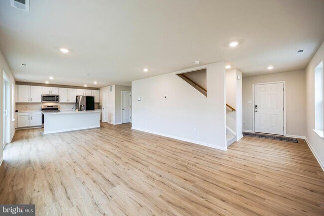 Building Photo - 107 Malibu Dr