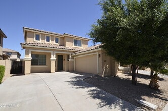 Building Photo - 1680 W Swan Pl