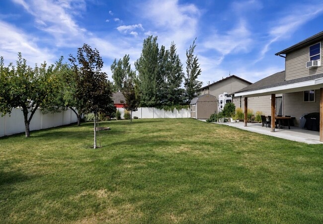 Building Photo - 3205 S 1500 W