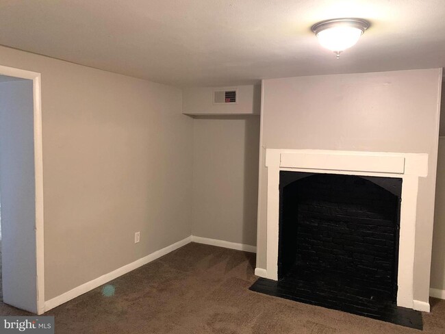 Foto del edificio - 220 N Potomac St
