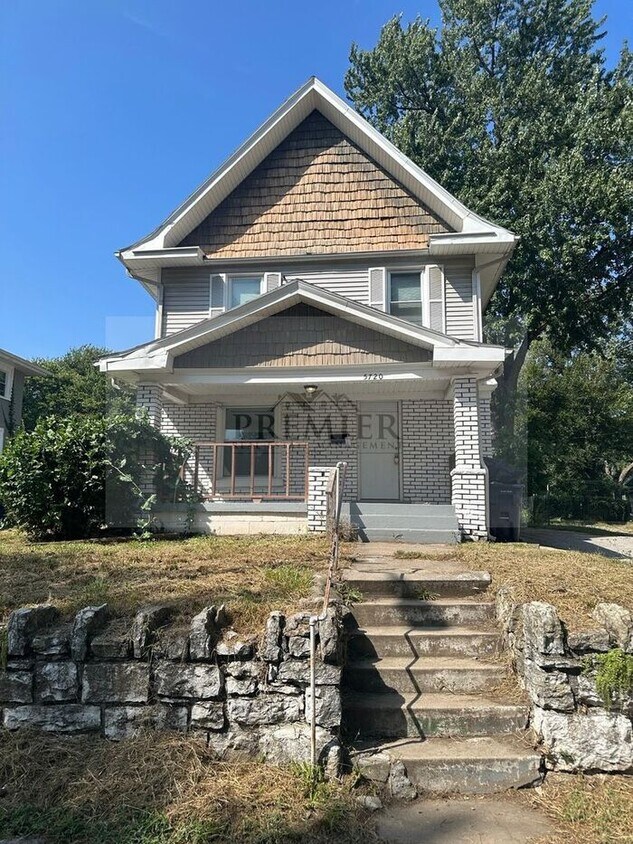 5720 Lydia Ave KC 64110 Charming 3 bedroo... House Rental in Kansas