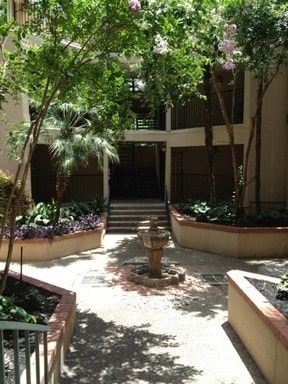 Building Photo - 2110 Rio Grande St