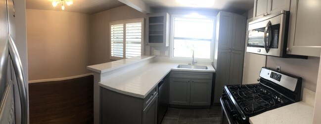 Kitchen-1 - 5810 Bowcroft St