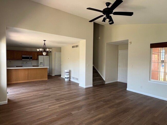Building Photo - Brand new paint and new carpet!   So much ...
