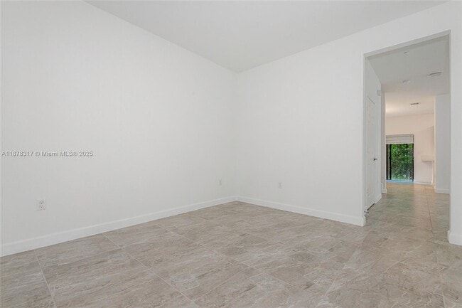 Building Photo - 152 SW 185th Way