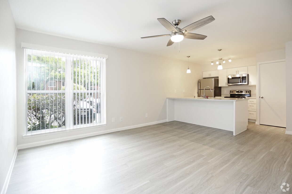 Atlantic at Kessler Park Apartments Dallas, TX