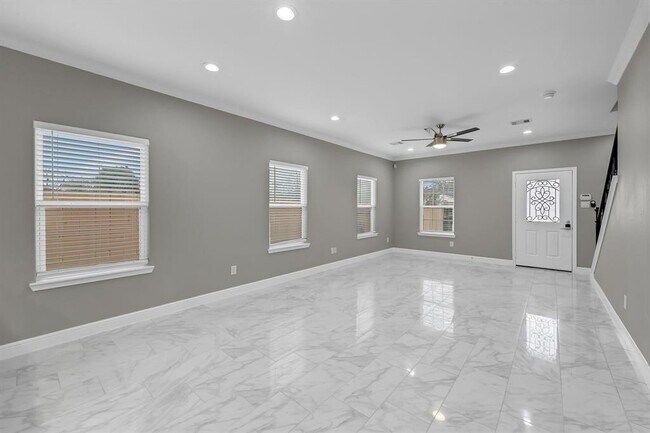Foto del edificio - 5807 Southmund St