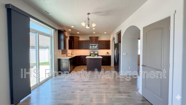 Building Photo - 5814 Sidon Ln