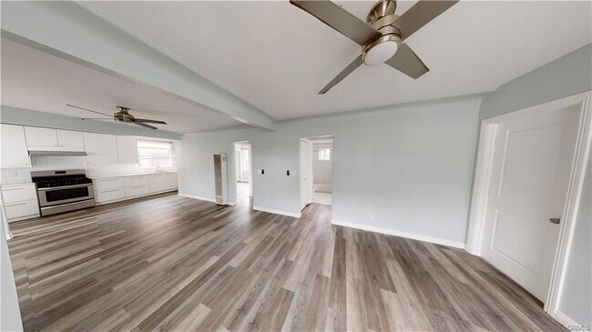 Foto del edificio - 2150 Locust Ave