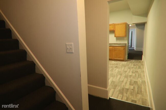 Foto del edificio - 6 br, 2 bath Townhome - 1221 N Bond St