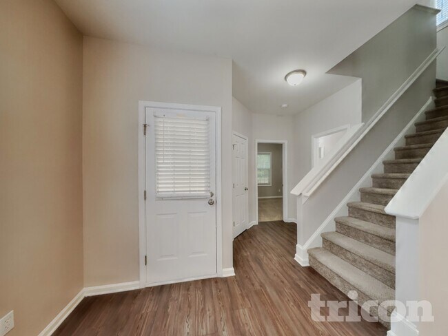 Foto del edificio - 5816 Wynmore Road