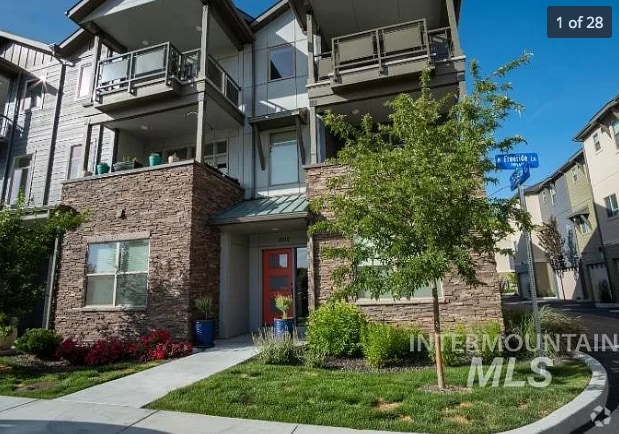 Building Photo - 4212 N Freeride Ln